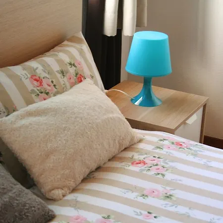 Wanderlust House * Carcavelos (Lisbon)