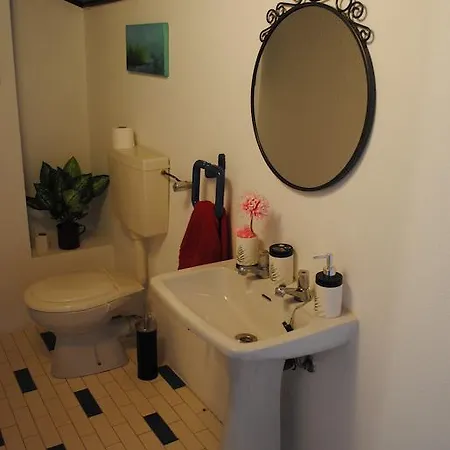Hostel Wanderlust House